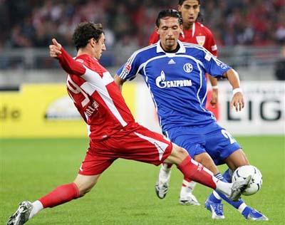 路防守中的 路防守中的